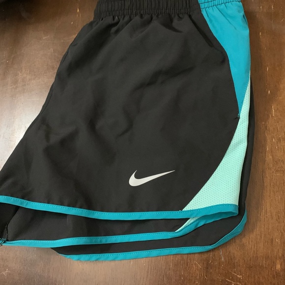 Nike Pants - Nike dri fit shorts
